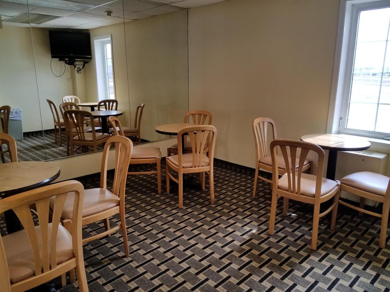 Americas Best Value Inn And Suites St. Cloud Saint Cloud Εξωτερικό φωτογραφία
